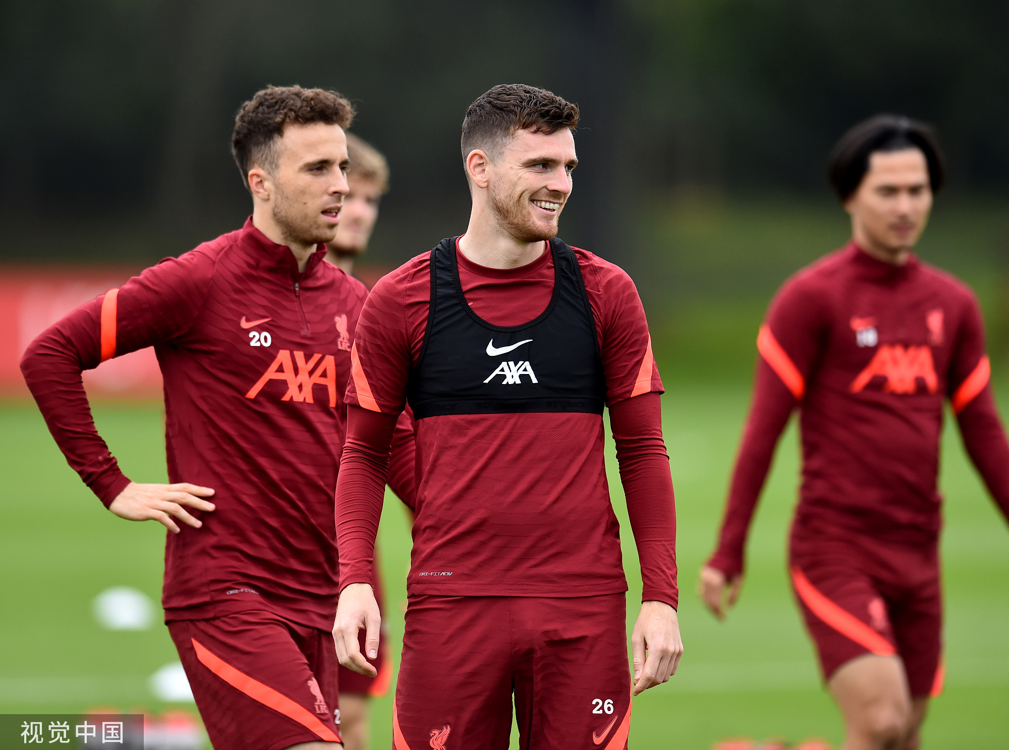 B费近4年多首次半场被换下，曼联生涯第三次（B费四年多来首次半场遭换下，曼联生涯仅第三次）