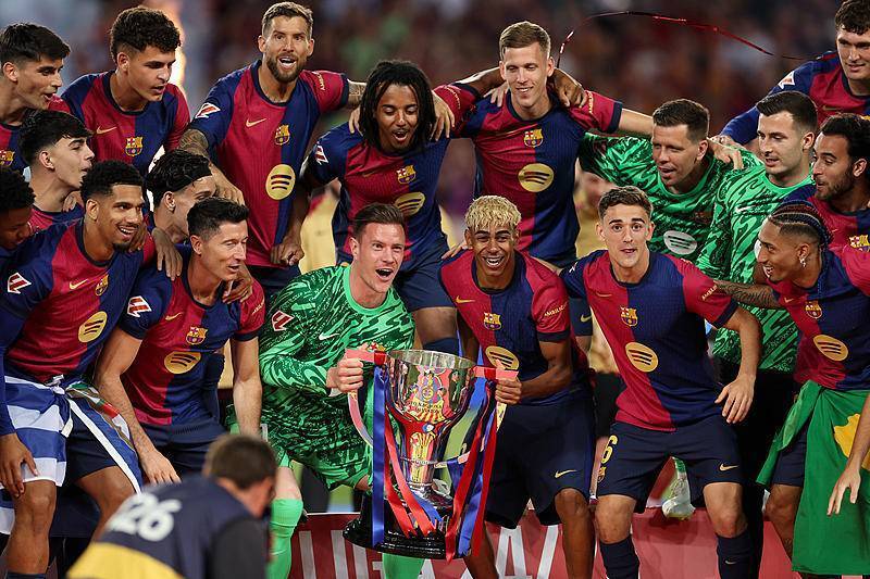 小法：我对从事教练充满激情；从温格身上学会了培养年轻人（法布雷加斯：执教热忱高涨，受温格熏陶擅长培养新秀）