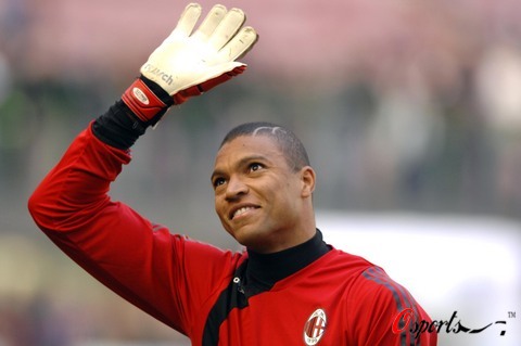 意媒：德国警方正调查以色列球迷在斯图加特演唱的歧视性歌曲（意媒称德警方调查以色列球迷在斯图加特唱涉歧视歌曲）