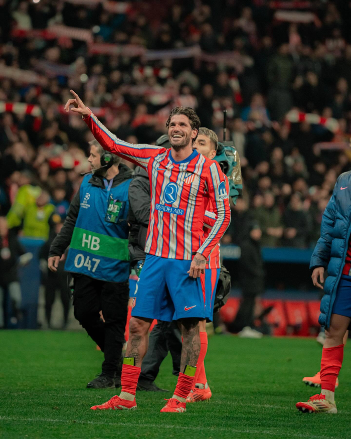 冲西甲榜首都不好惹？赔率示马竞巴萨或战成1-1（冲击西甲榜首不易？赔率指向马竞与巴萨1-1言和）