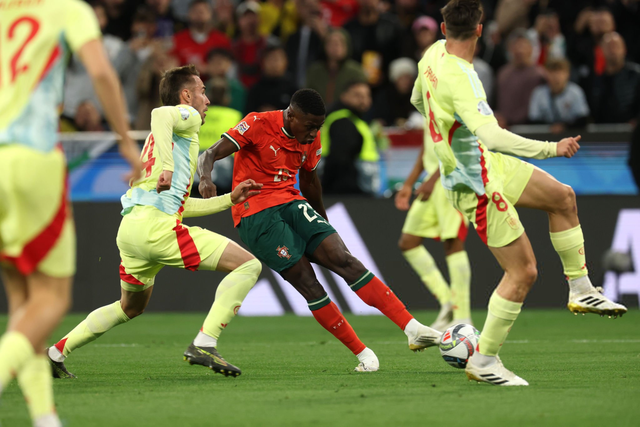 武汉三镇新帅为俱乐部引援制定名单，已锁定五条大鱼，斯坦丘领衔（武汉三镇新主帅拟定引援清单，五大目标已确定，斯坦丘居首）