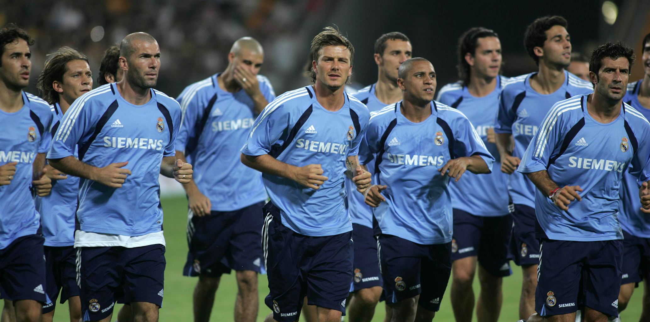 CBA球员最佳阵容提名：前三竞争激烈,（CBA最佳阵容提名出炉：前三名之争白热化）