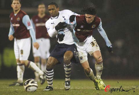 孔帕尼：阿芳很可能下周末复出；我们祝穆勒在美职联决赛获胜（孔帕尼：阿芳有望下周末回归；祝穆勒美职联决赛告捷）