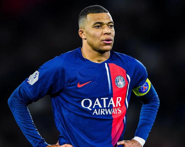 官方：利物浦旧将艾比加盟索菲亚火车头，双方签约两年（官宣：前利物浦球员艾比加盟索菲亚火车头，签约两年）